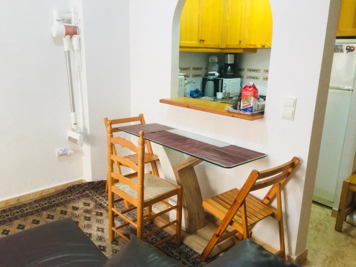 Apartamento Compartido - Solo El Dormitorio Es Privado Torrevieja Eksteriør billede