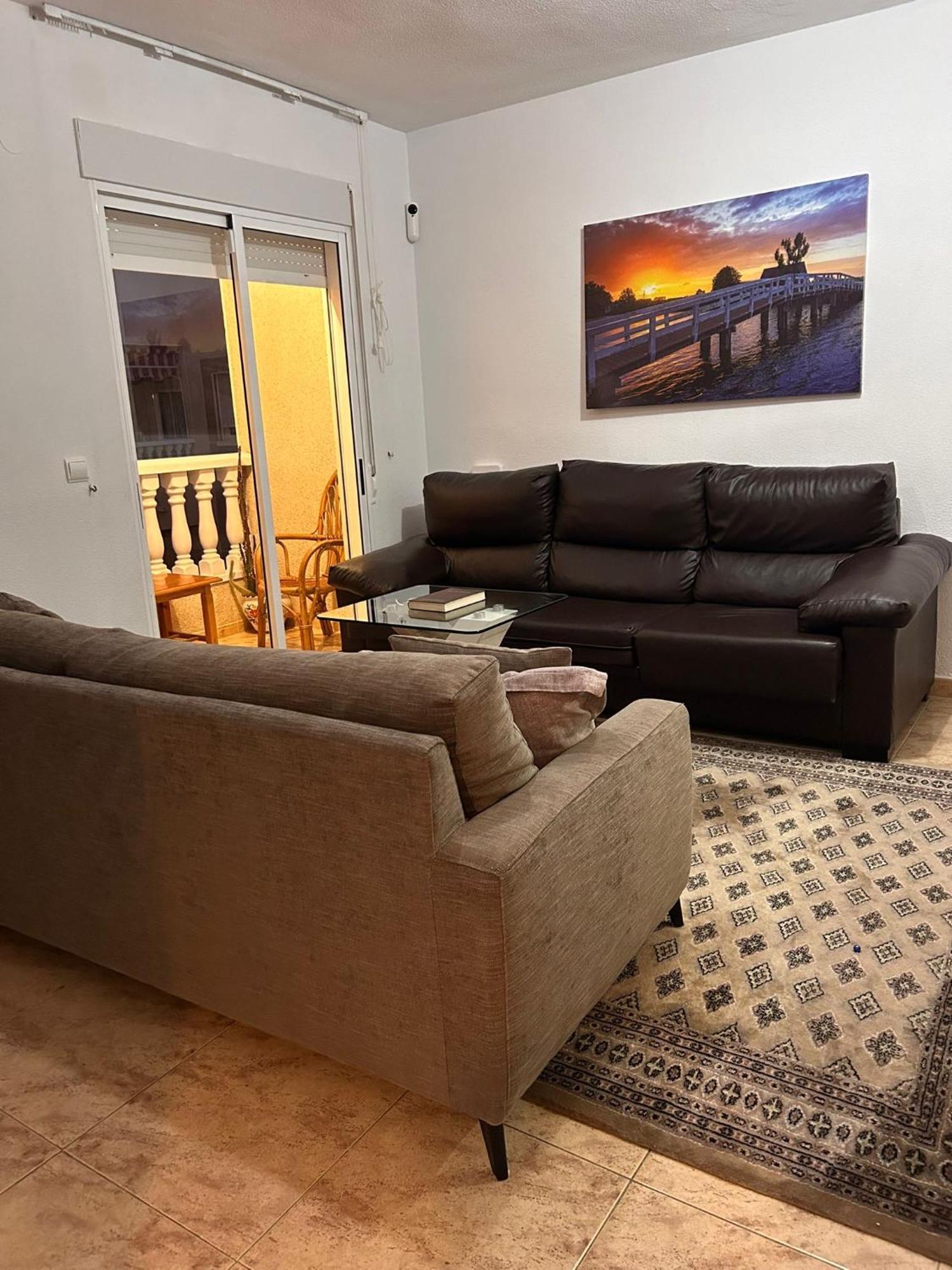 Apartamento Compartido - Solo El Dormitorio Es Privado Torrevieja Eksteriør billede